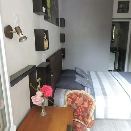 D'hotes L'aristou 住宿加早餐酒店 *